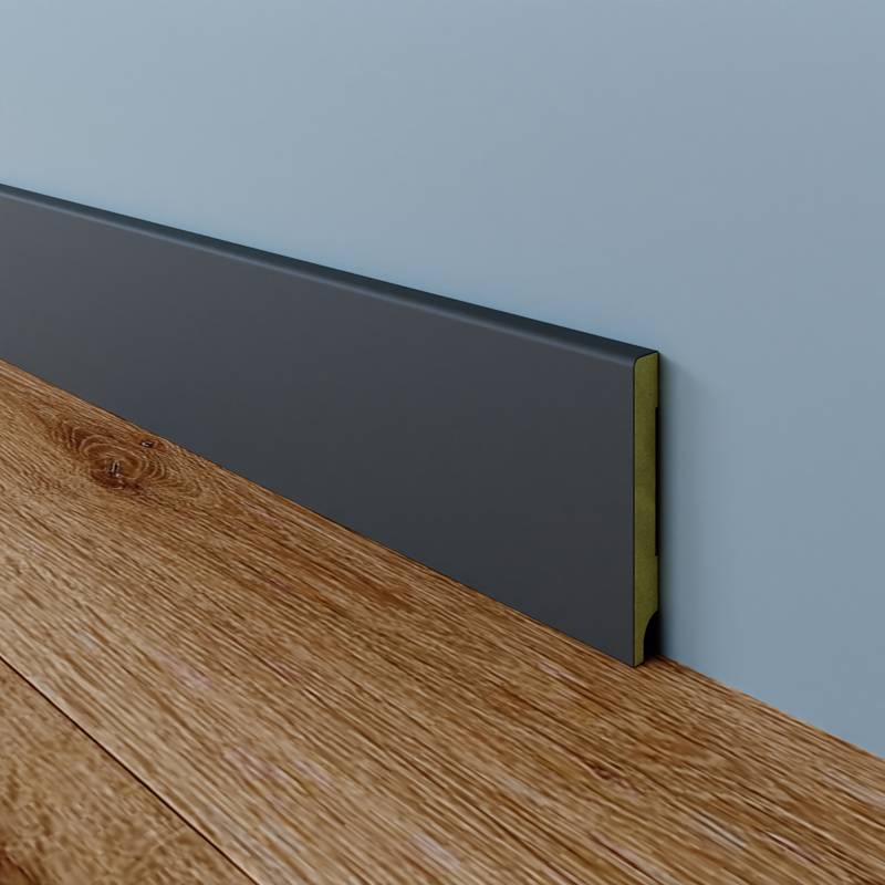 Gladde plint - 18 x 100 mm - RAL 7016