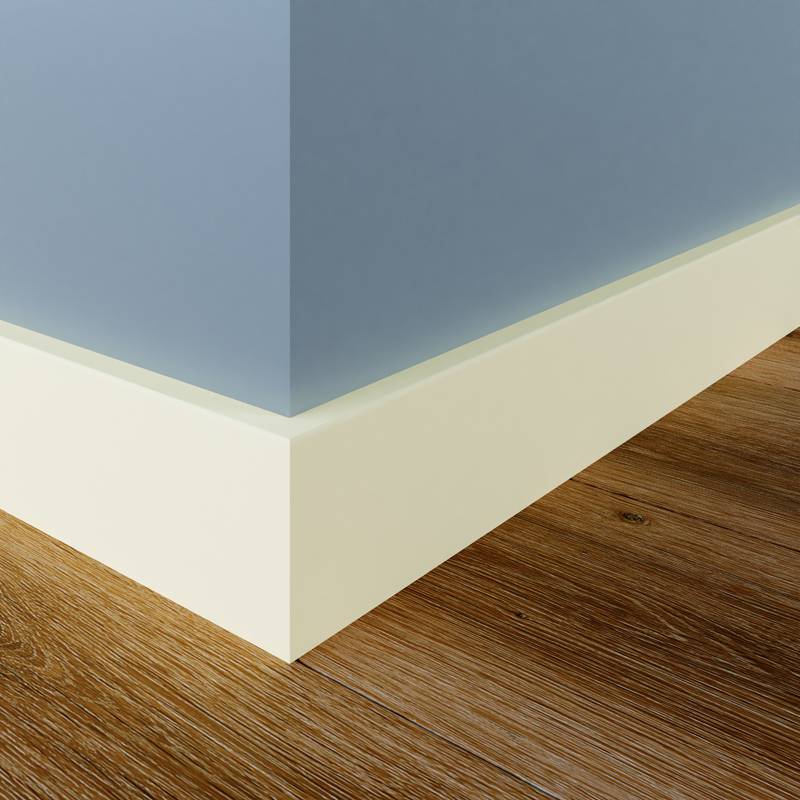Gladde Plint - 15 x 70 mm - RAL 9010