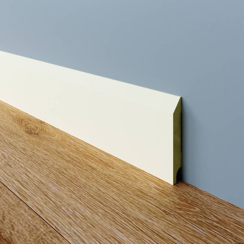 Moderne plint - 15 x 90 mm - RAL 9010
