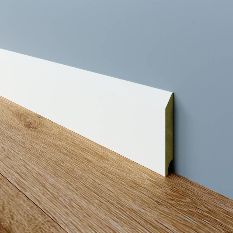 Moderne plint - 18 x 120 mm - Gegrond
